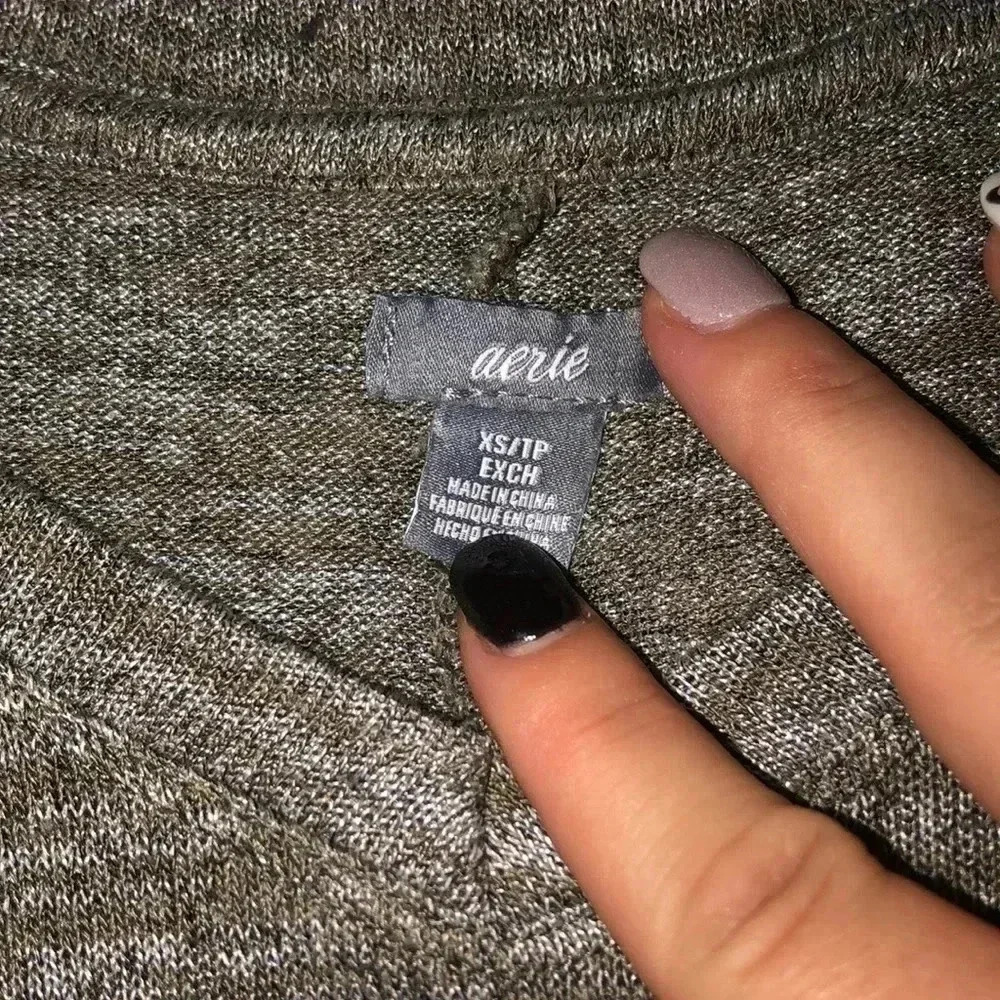 American Eagle Long Sleeve - Picture 2 of 2